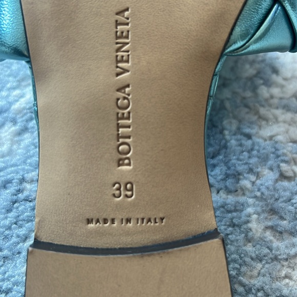 New w/ tags Bottega Veneta Lido sandals size 8 (retails: $1,395) - Picture 8 of 12